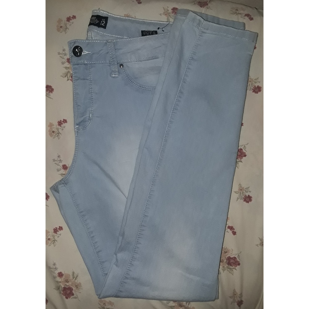 Light blue skinny skinny Jean's